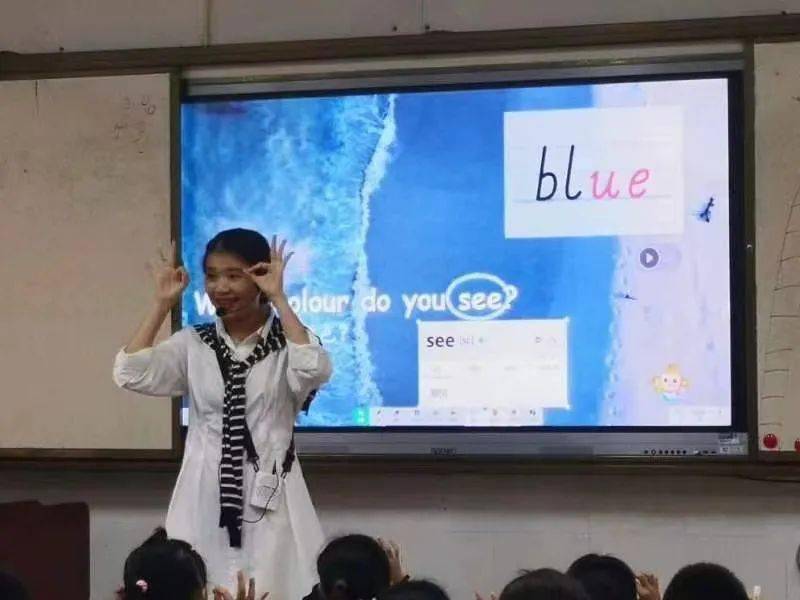蓝姐三中，数字背后的规律与论坛热议揭秘大赏！