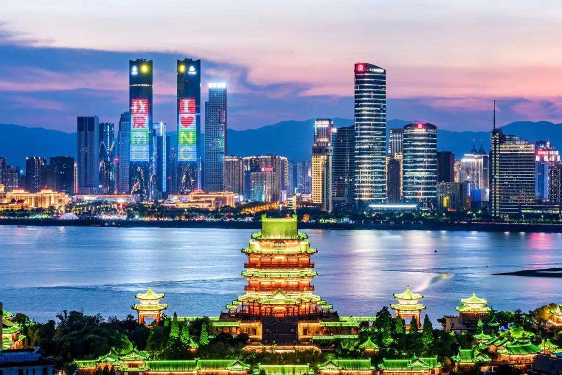 赣鄱明珠，南昌——江西省的省会之谜与璀璨风采